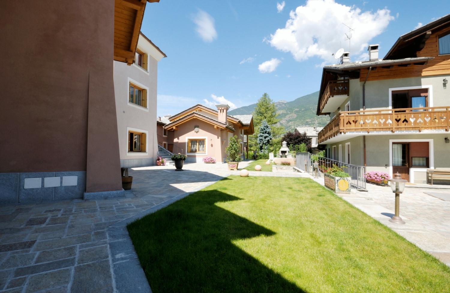 Aparthotel Au Petit Chevrot 2*