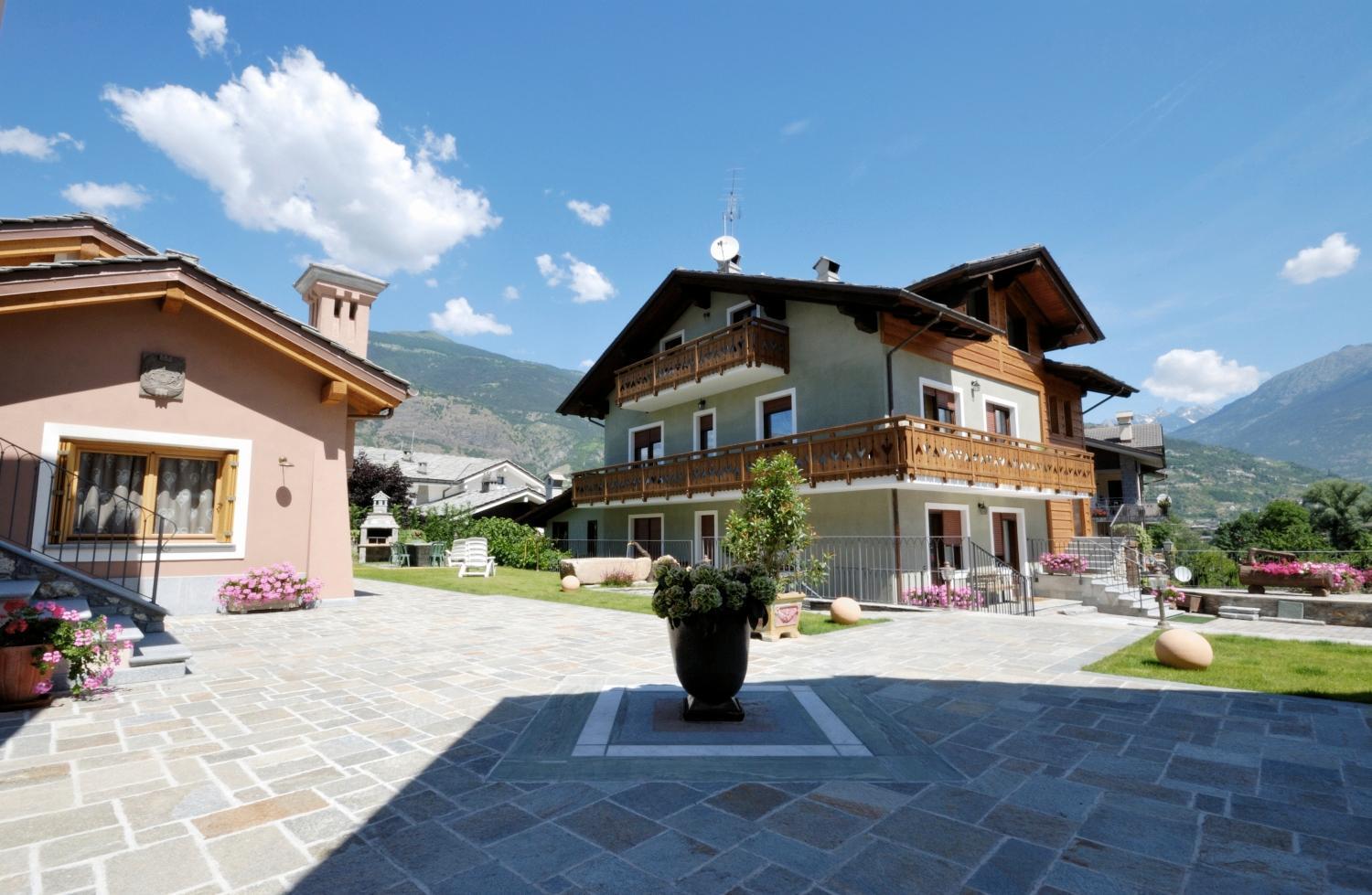 Aparthotel Au Petit Chevrot 2*