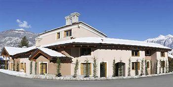 Au Petit Chevrot Aparthotel 2*